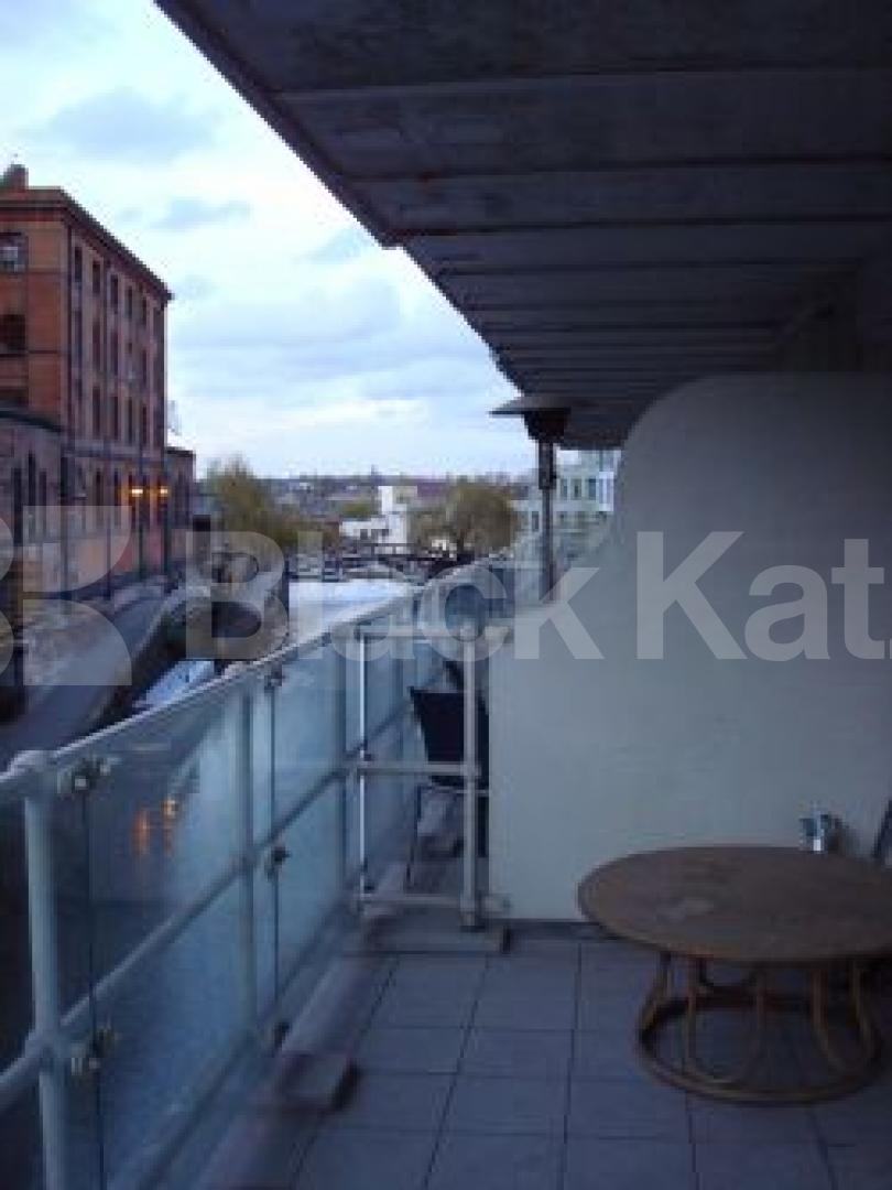 			New Instruciton, 2 Bedroom, 1 bath, 1 reception Flat			 Jamestown Road, CAMDEN NW1